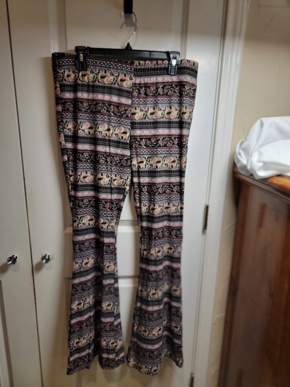No Boundaries Elephant Print Boho Flare Pants XL 15–17 Pink Black Hippie Y2K